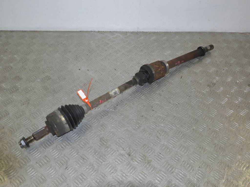 Полуось передняя правая (приводной вал, ШРУС)