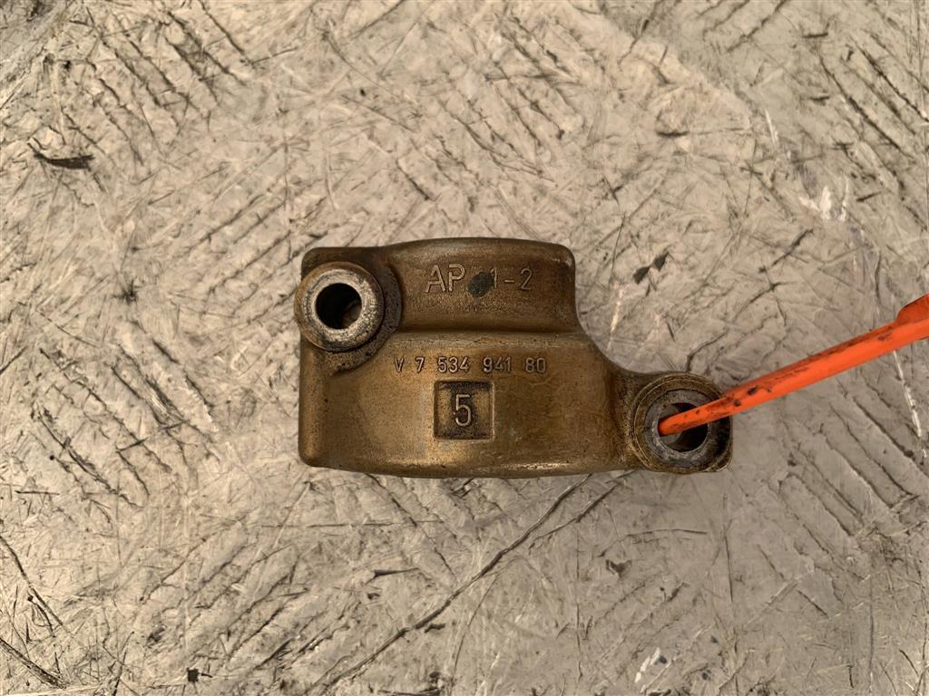 Постель распредвала (бугель)