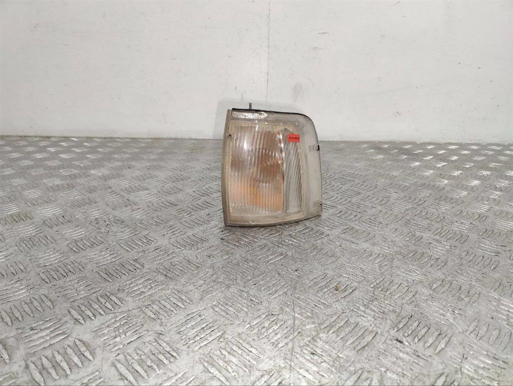 Поворотник левый