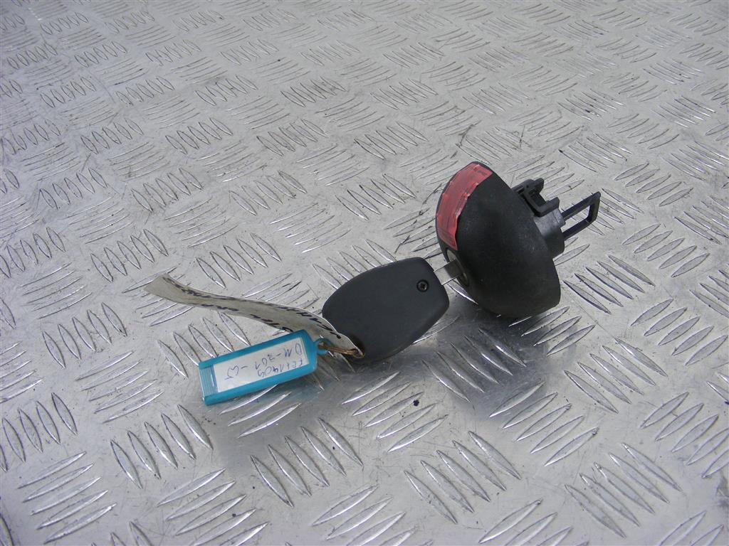 Пробка топливного бака Renault Master 3 (2010-2019) 8200463085