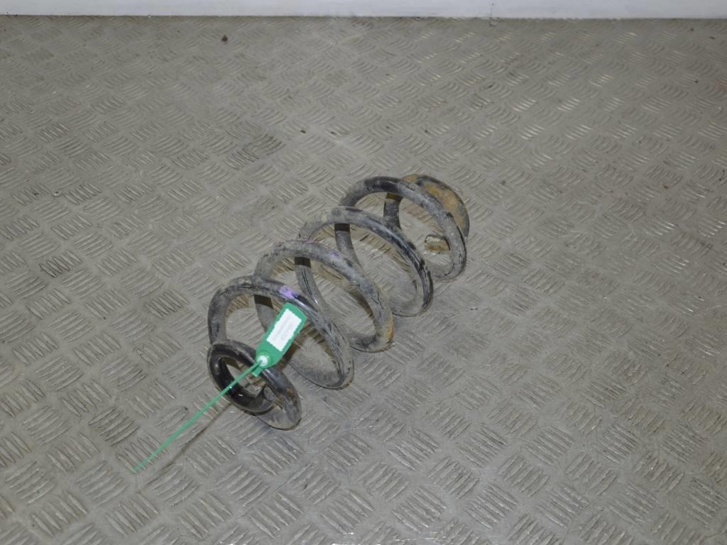 Пружина задняя