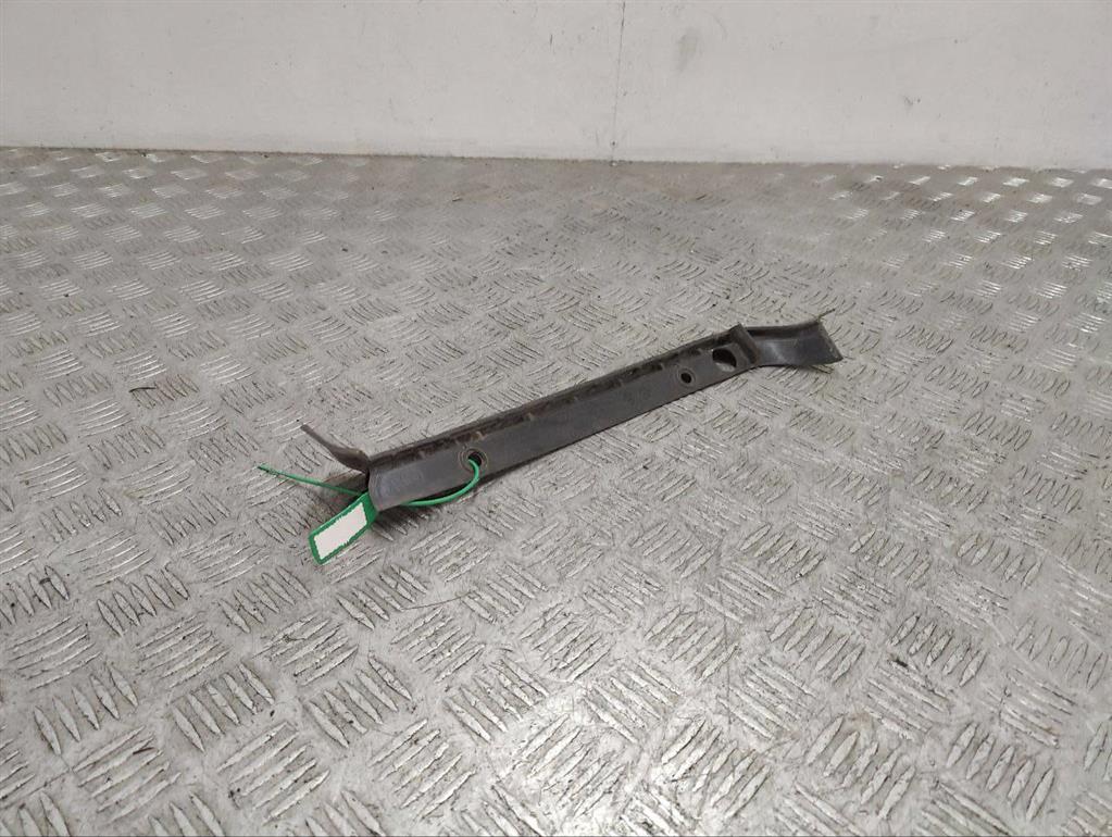 Пыльник крыла переднего левого