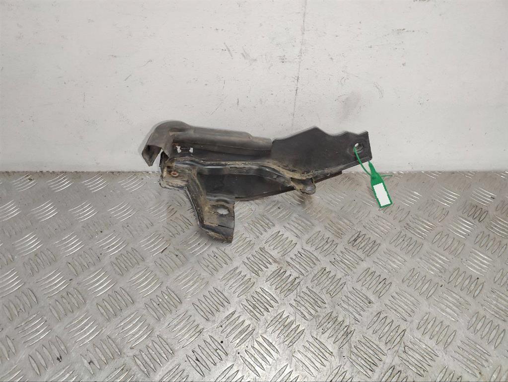 Пыльник крыла переднего правого