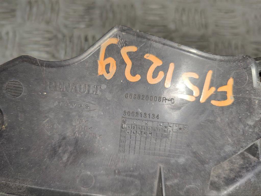 Пыльник крыла переднего правого