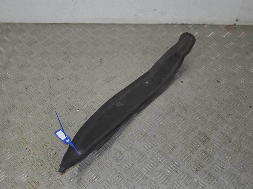 Пыльник крыла переднего правого