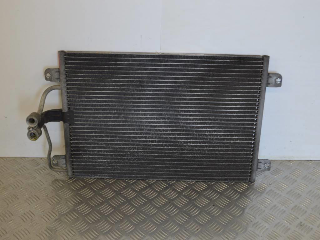 Радиатор кондиционера Renault Megane 1 (1996-2002) 7700432392