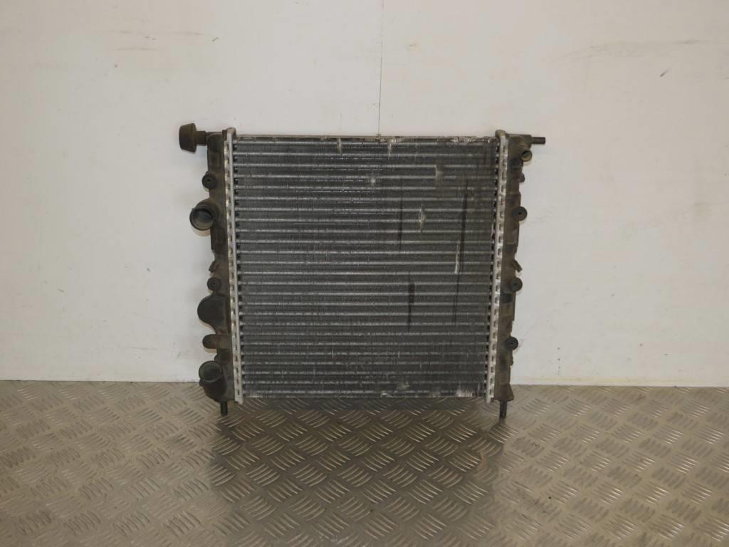 Радиатор (основной) Renault Clio 2 (1998-2005) 7700430647