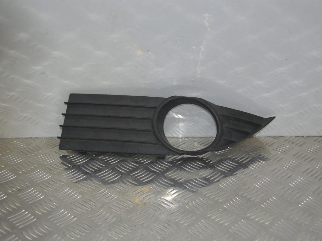 Рамка фары противотуманной левой Renault Espace 4 (2003-2010)