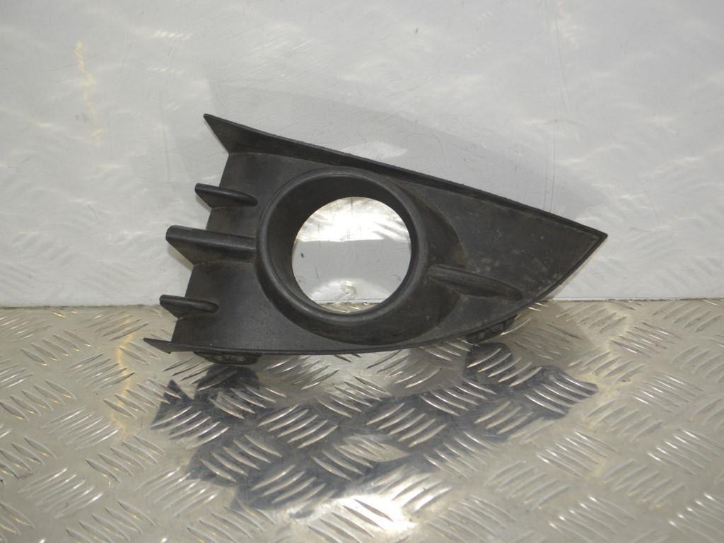 Рамка фары противотуманной левой