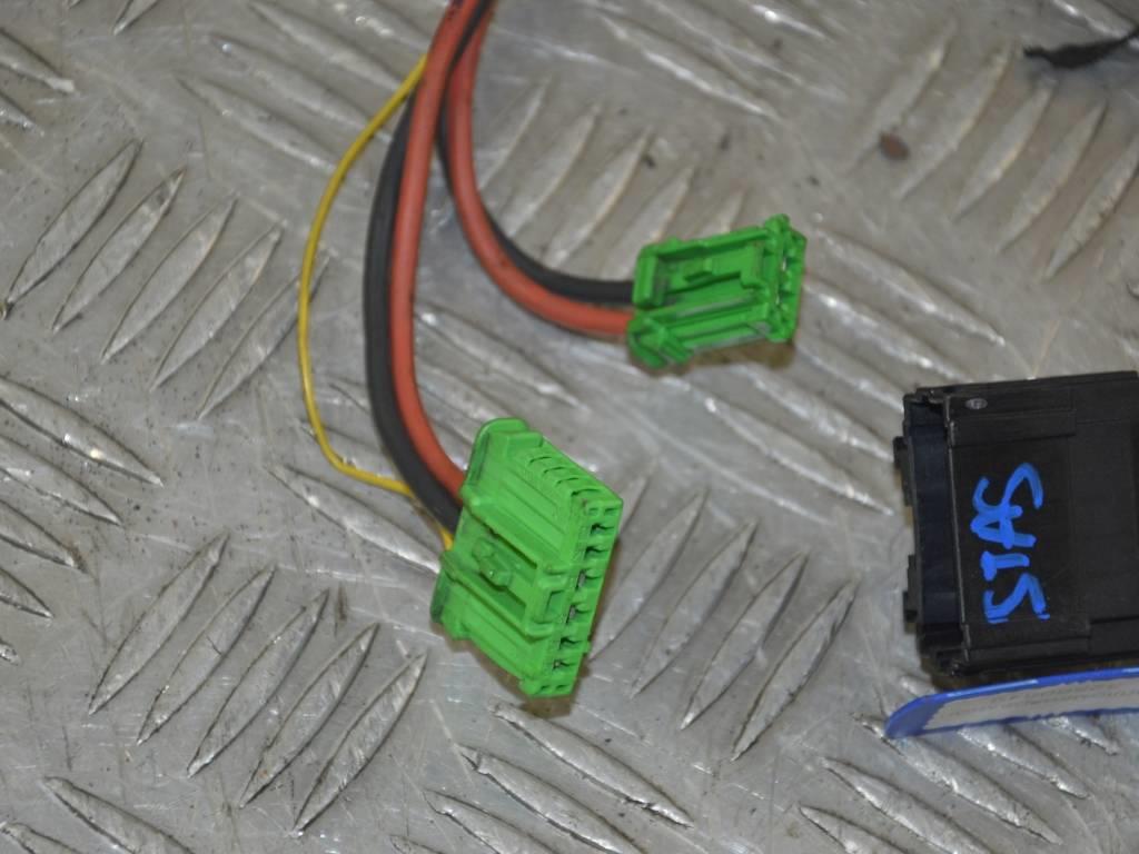 Разъем (фишка) проводки