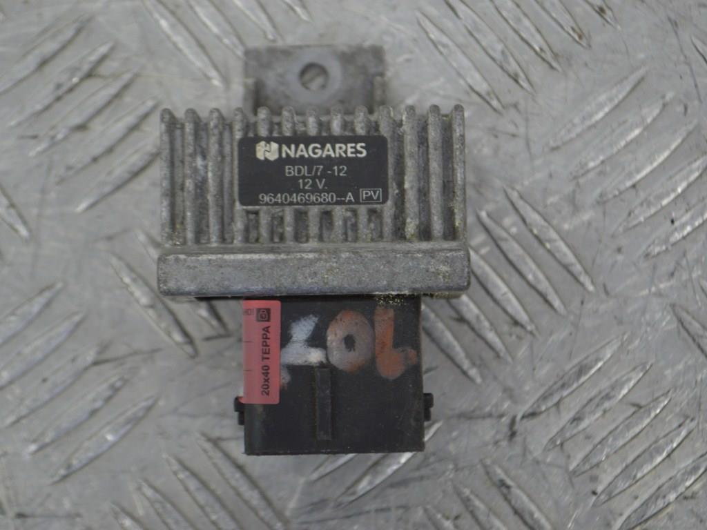 Реле накала свечей Renault Laguna 2 (2001-2007) 9640469680