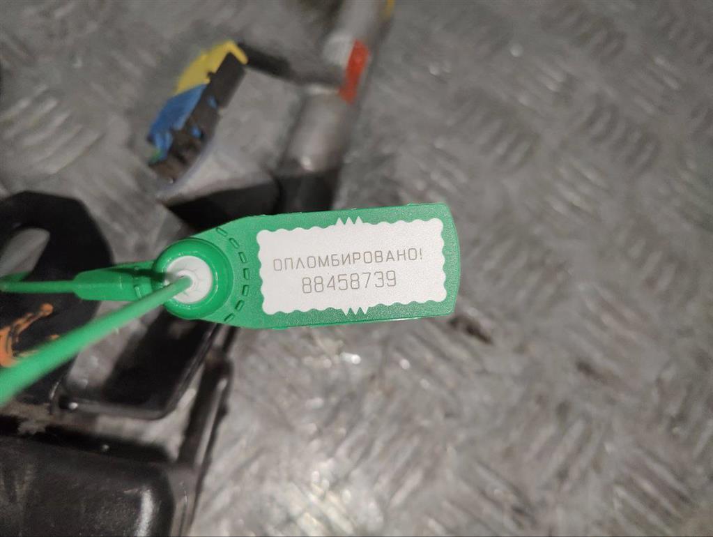 Ремень безопасности передний левый