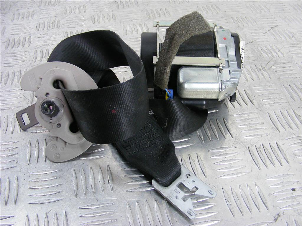 Ремень безопасности передний правый Renault Laguna 3 (2007-2015) 868840031