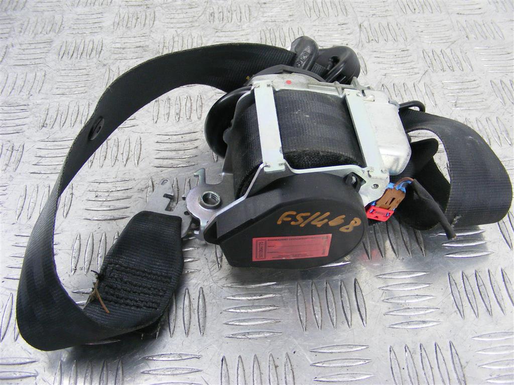 Ремень безопасности передний правый Renault Megane 3 (2008-2019)