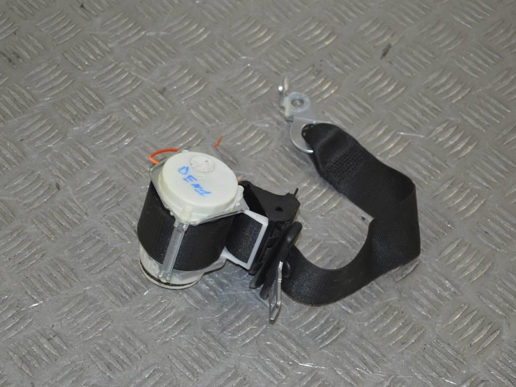 Ремень безопасности