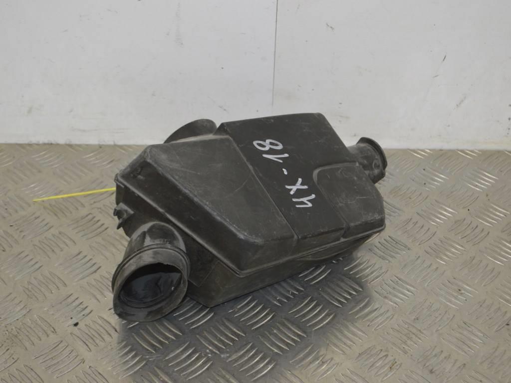 Резонатор воздушного фильтра Renault Laguna 2 (2001-2007) 8200028632