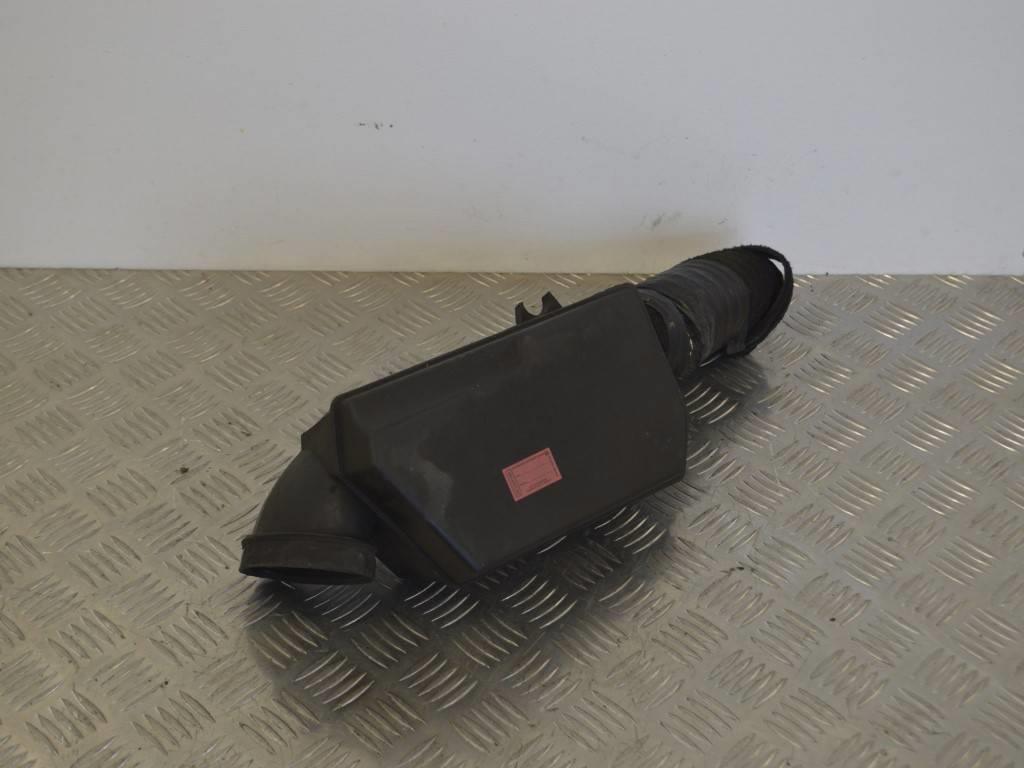 Резонатор воздушного фильтра