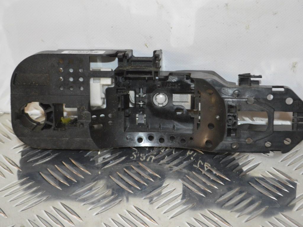 Ручка наружная передняя левая Renault Megane 3 (2008-2019) 80606070033R