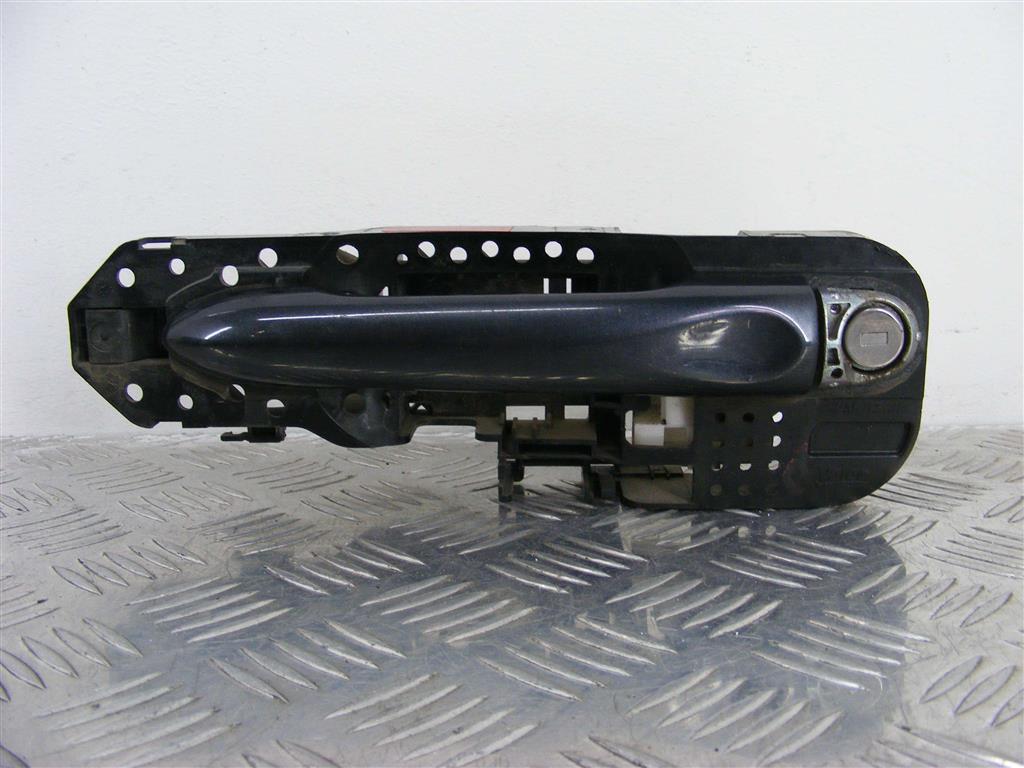 Ручка наружная передняя левая Renault Megane 3 (2008-2019) 806070032R