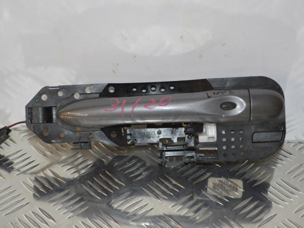 Ручка наружная передняя левая Renault Megane 3 (2008-2019) 806070032R