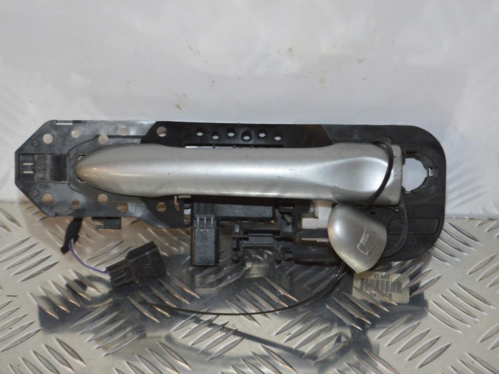 Ручка наружная передняя левая Renault Megane 3 (2008-2019) 806070033R