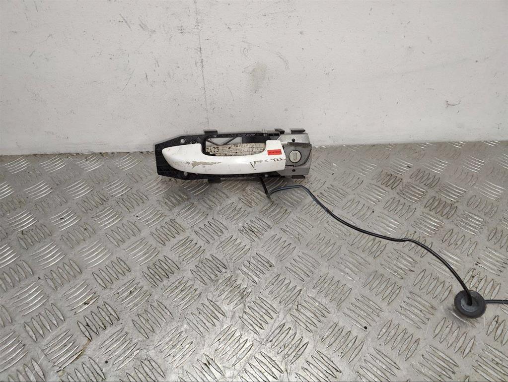 Ручка наружная передняя левая