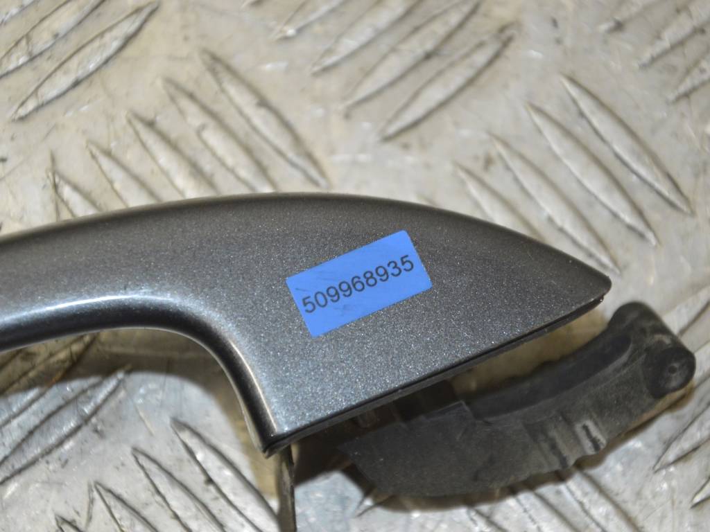 Ручка наружная передняя левая