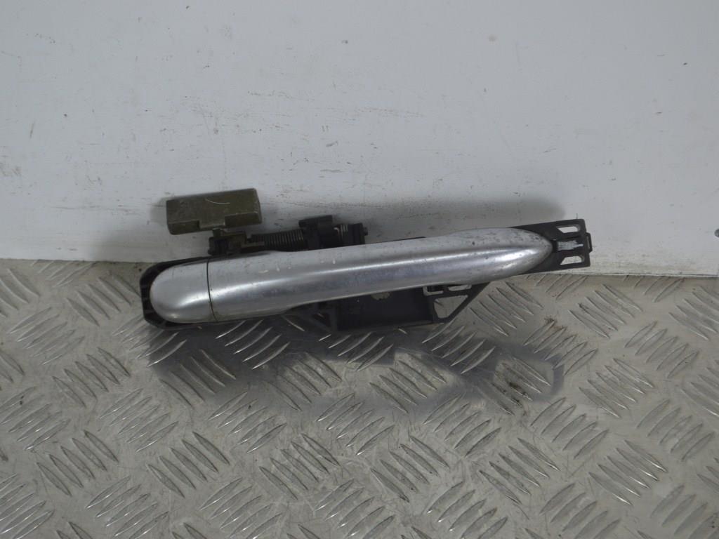 Ручка наружная передняя правая Renault Laguna 2 (2001-2007) 8200008431