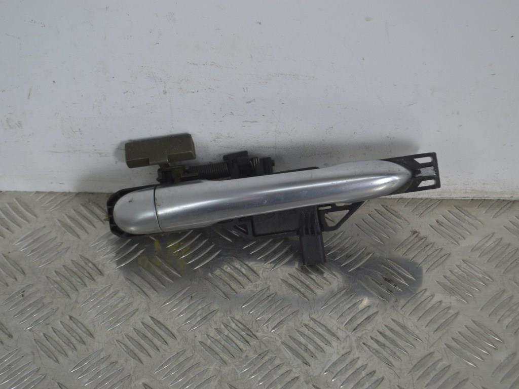 Ручка наружная передняя правая Renault Laguna 2 (2001-2007) 8200008431