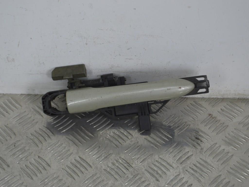 Ручка наружная передняя правая Renault Laguna 2 (2001-2007) 8200008431