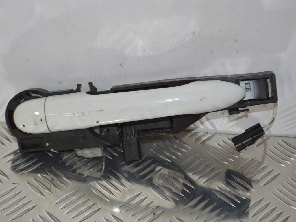 Ручка наружная передняя правая Renault Laguna 3 (2007-2015)