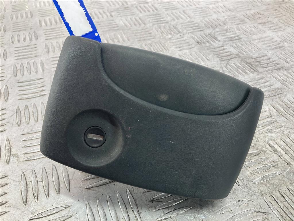 Ручка наружная сдвижной двери правой