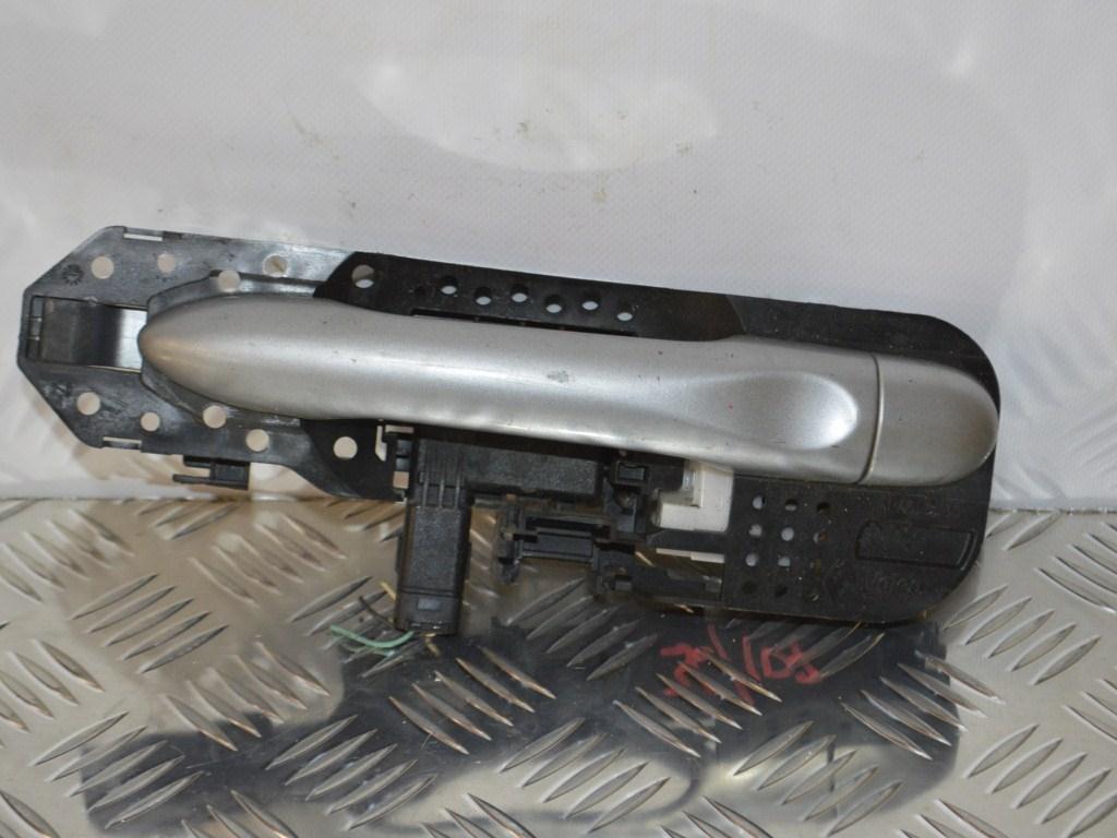 Ручка наружная задняя левая Renault Megane 3 (2008-2019) 806070033R