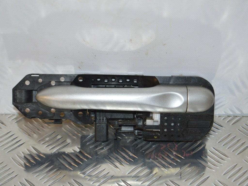 Ручка наружная задняя левая Renault Megane 3 (2008-2019) 806070033R