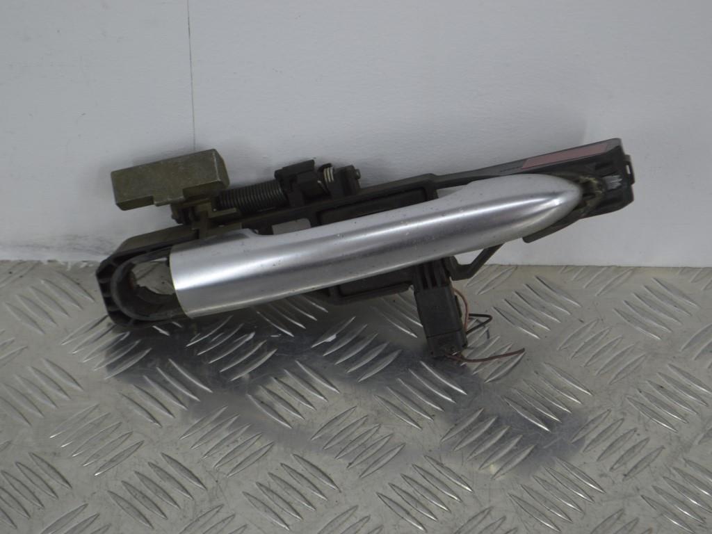 Ручка наружная задняя правая Renault Laguna 2 (2001-2007) 8200008431