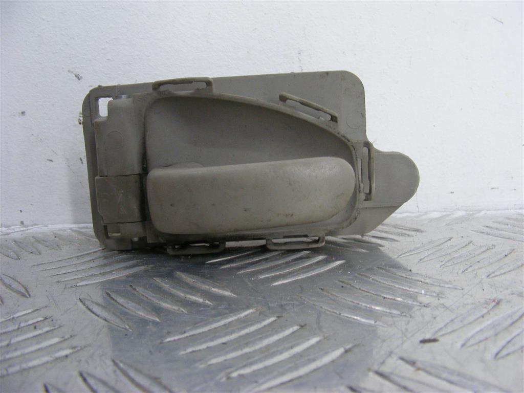 Ручка внутренняя передняя левая Citroen Xsara Picasso (1999-2010) 9631487777