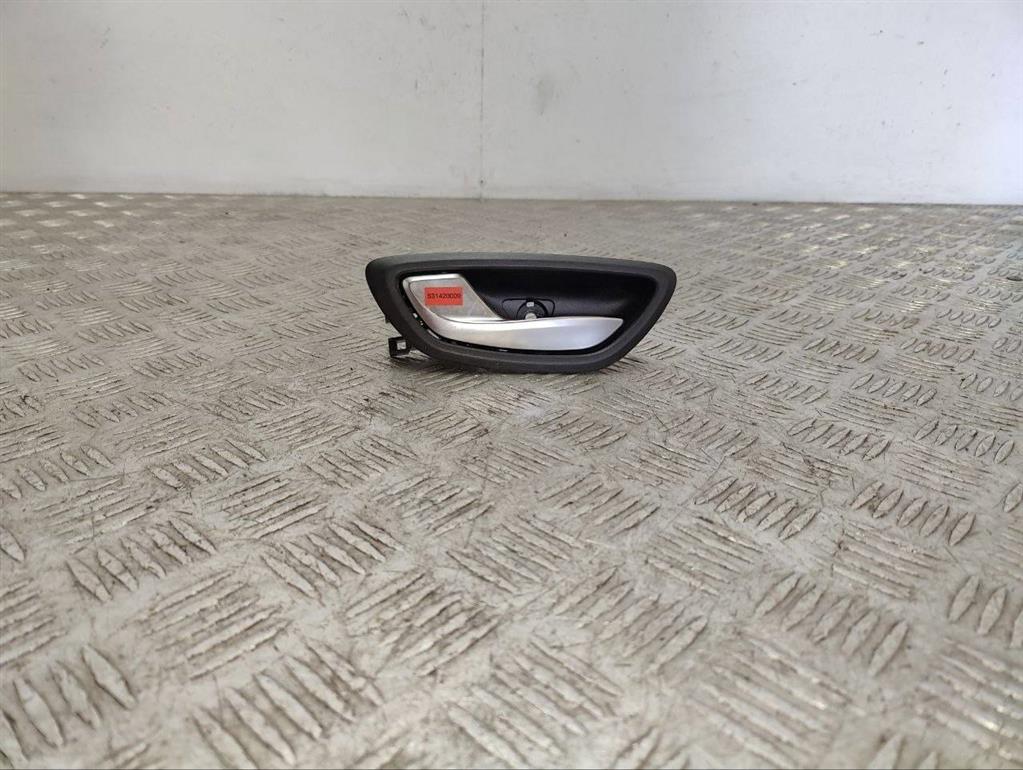 Ручка внутренняя передняя левая