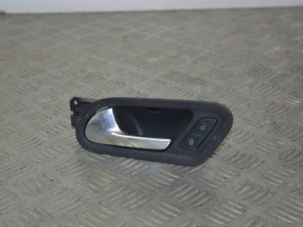 Ручка внутренняя передняя левая