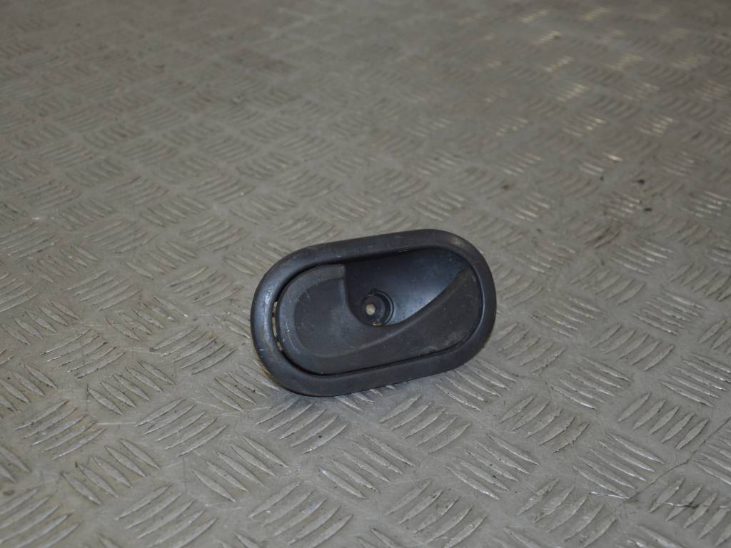 Ручка внутренняя передняя левая