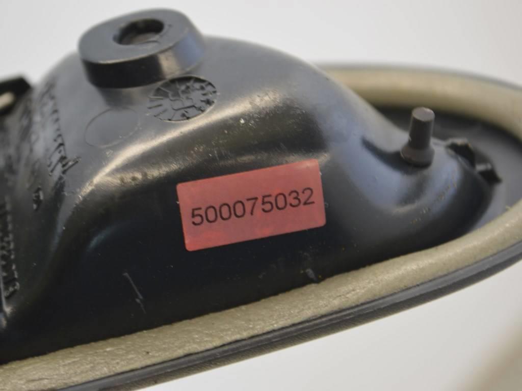 Ручка внутренняя передняя правая Renault Scenic 1 (1996-2003) 7700830079