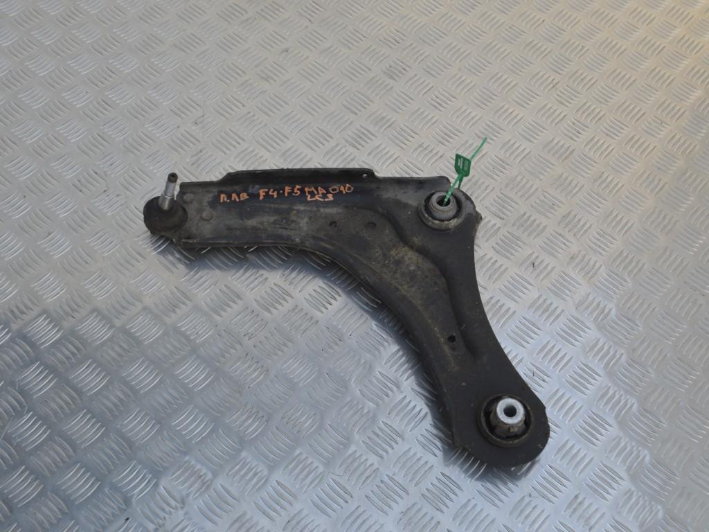 Рычаг передний левый