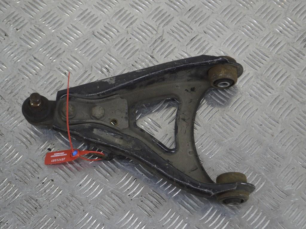 Рычаг передний левый Renault Megane 1 (1996-2002)