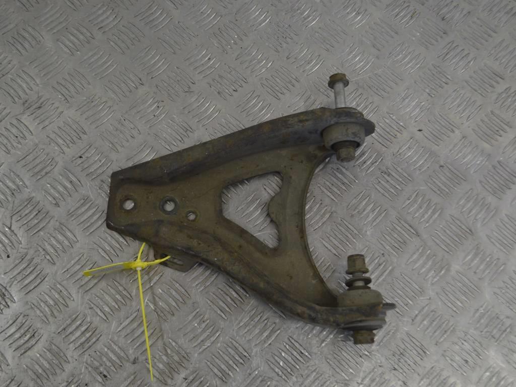 Рычаг передний левый