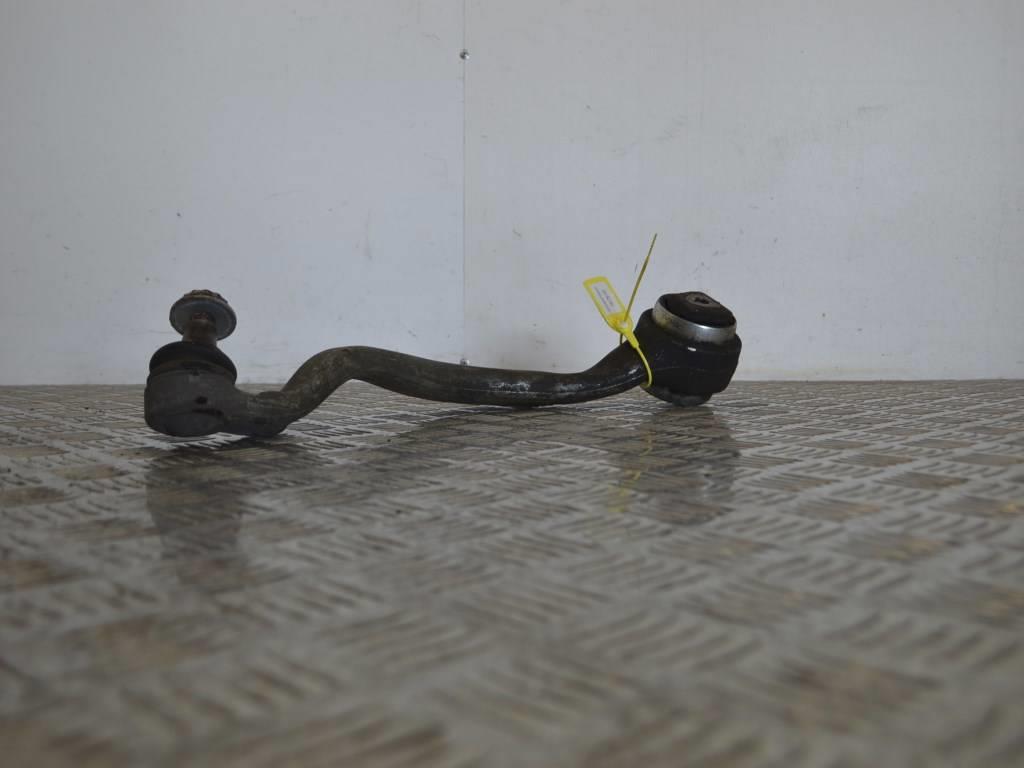 Рычаг передний левый