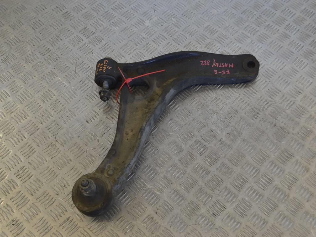 Рычаг передний правый