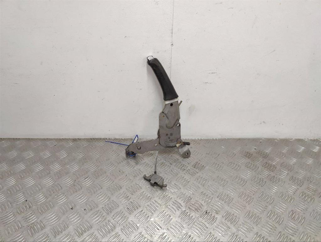 Рычаг ручного тормоза (ручника)