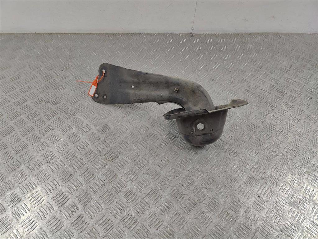 Рычаг задний левый