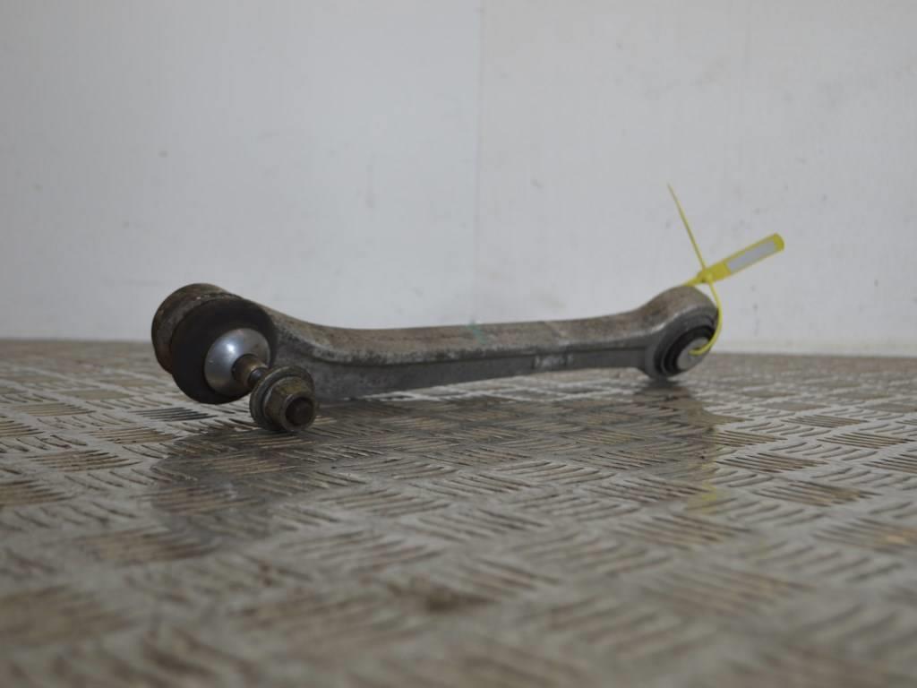 Рычаг задний правый