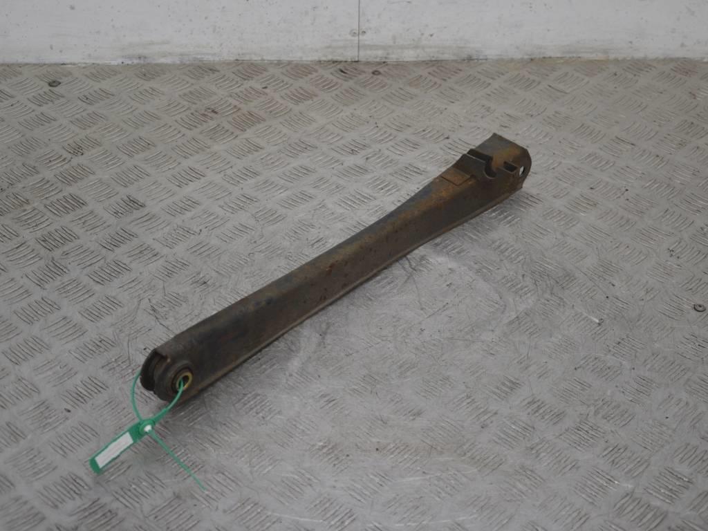 Рычаг задний