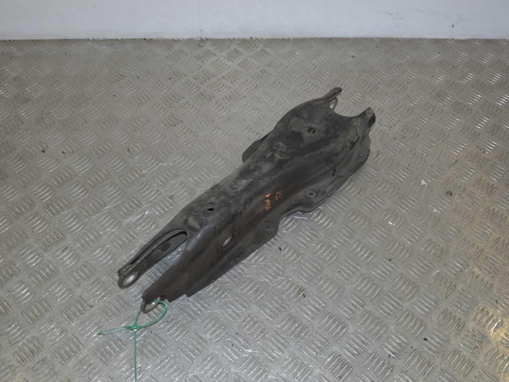 Рычаг задний